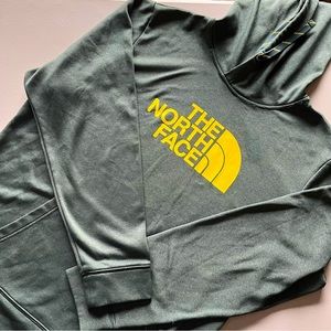Men’s north face hoodie green